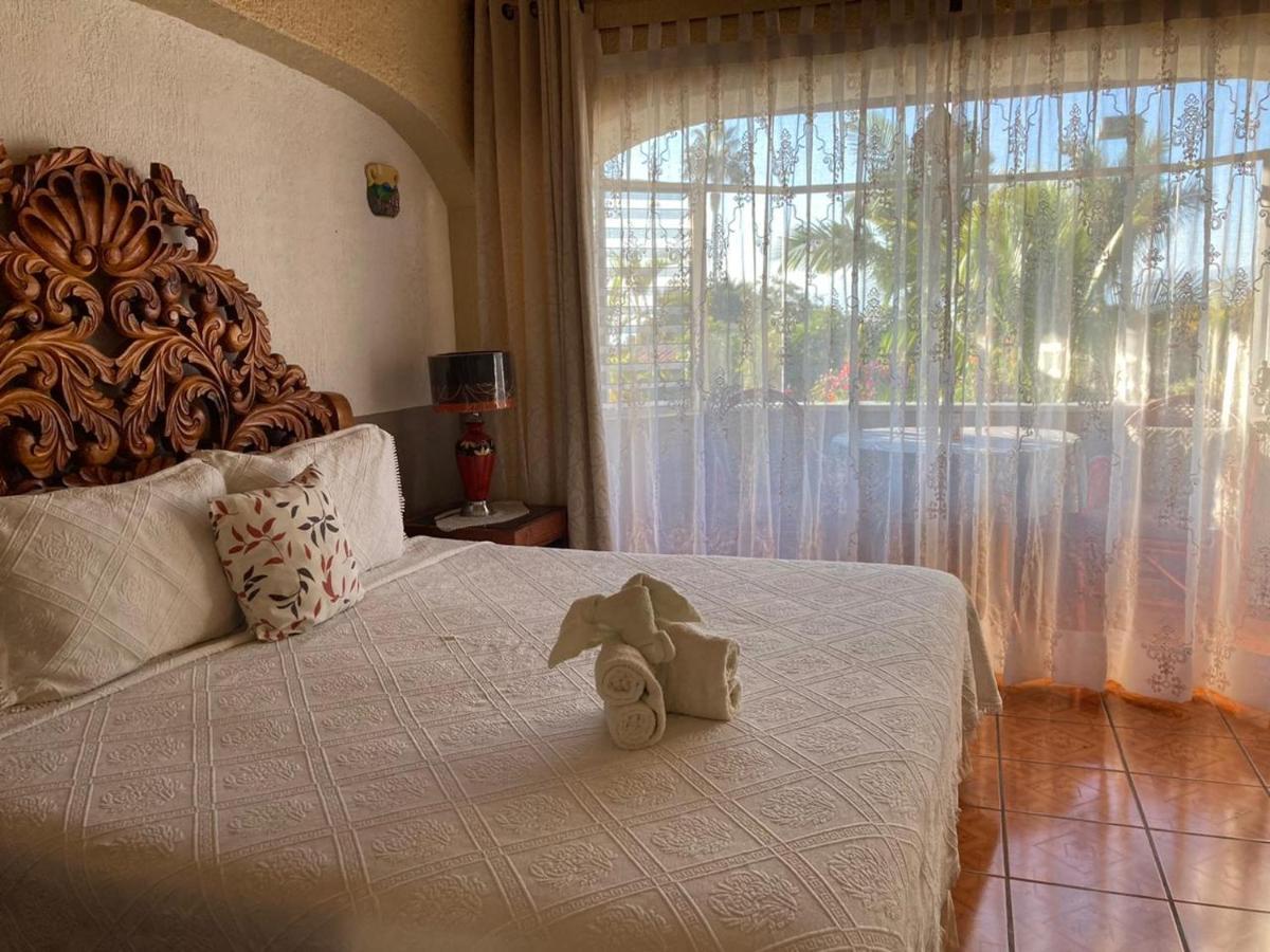 Casa De La Abuela Bed & Breakfast Ajijic Exterior photo